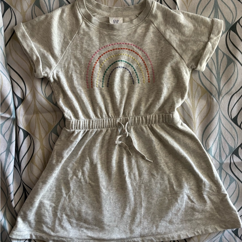 GAP Kids Light Gray Rainbow Dress. Soft sweatshirt fabric, elastic tied waist.
